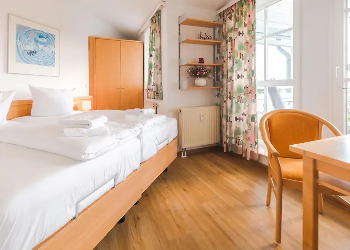 Ruegen Vilm Mit Seeblick Und Sonnenterasse *